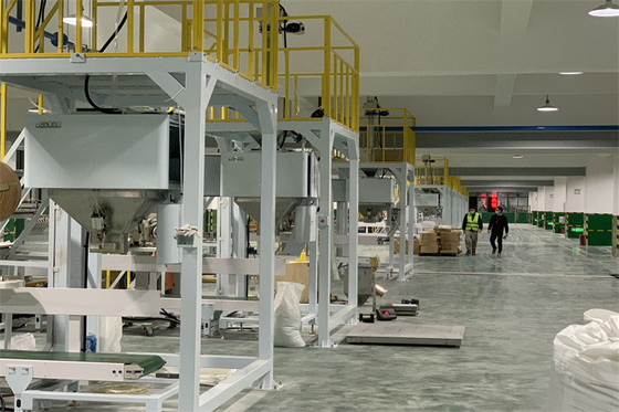 Semi Auto Pellet Packing Machine Weighing Packing Stacking For Plastic TPU PVC